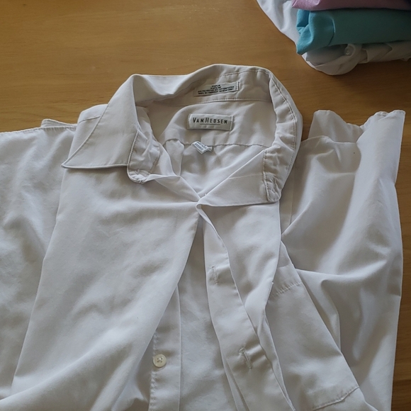 White short sleeve dress shirt - Picture 1 of 1